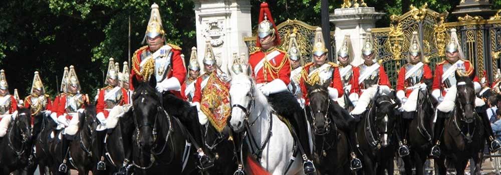 Change of guard outside Buckingham Palace